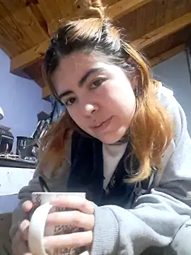 Snapshot of mililena1 chatting on 05-29-26, 09:32 mililena1 online show from 05-29-26, 09:32