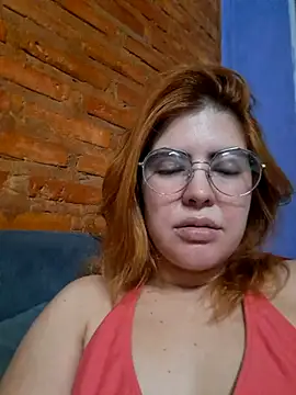 Snapshot of mililena1 chatting on 04-01-26, 12:57 mililena1 online show from 04-01-26, 12:57