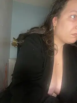 Snapshot of bellakay19 chatting on 02-26-26, 05:07 bellakay19 online show from 02-26-26, 05:07