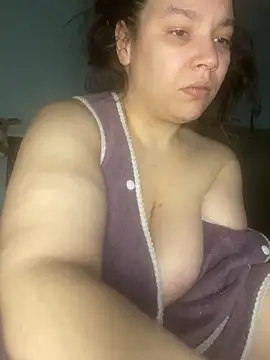 Snapshot of bellakay19 chatting on 02-22-26, 04:52 bellakay19 online show from 02-22-26, 04:52