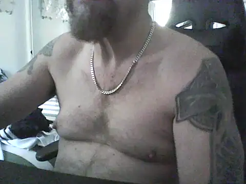 Snapshot of loudandproud chatting on 06-05-26, 05:23 loudandproud online show from 06-05-26, 05:23