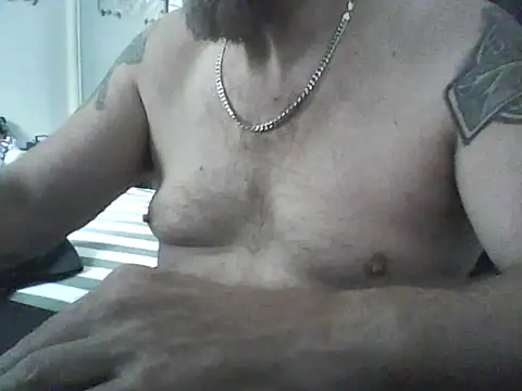 Snapshot of loudandproud chatting on 04-21-26, 05:47 loudandproud online show from 04-21-26, 05:47