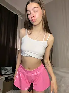 SkylineBliss online show from 03-07-26, 02:40