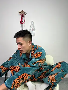 Snapshot of TOYOTA-01 chatting on 02-05-26, 02:02 TOYOTA-01 online show from 02-05-26, 02:02