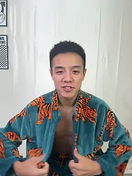 Snapshot of TOYOTA-01 chatting on 03-09-26, 09:13 TOYOTA-01 online show from 03-09-26, 09:13