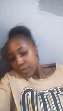 CocoButterxox online show from 04-23-26, 01:13