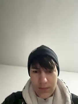 Snapshot of ravenryx chatting on 01-15-26, 05:22 ravenryx online show from 01-15-26, 05:22