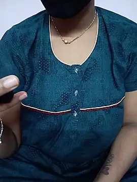 Snapshot of Ammu14399 chatting on 05-11-26, 03:40 Ammu14399 online show from 05-11-26, 03:40