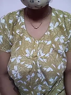Snapshot of Ammu14399 chatting on 05-25-26, 07:23 Ammu14399 online show from 05-25-26, 07:23