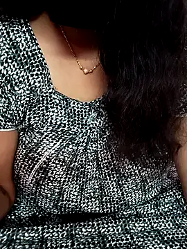 Snapshot of Ammu14399 chatting on 06-16-26, 08:36 Ammu14399 online show from 06-16-26, 08:36