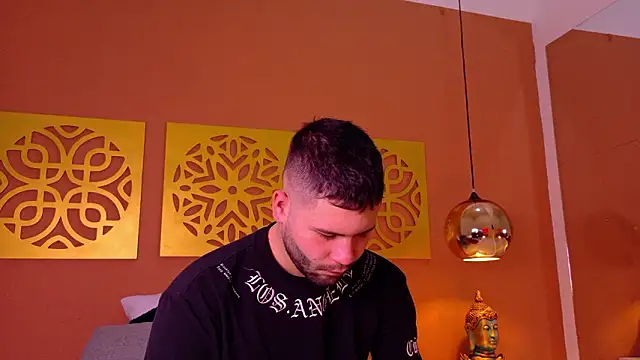 Snapshot of AndyKnoxx chatting on 02-05-26, 03:24 AndyKnoxx online show from 02-05-26, 03:24