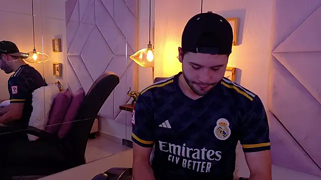 Snapshot of AndyKnoxx chatting on 03-03-26, 08:05 AndyKnoxx online show from 03-03-26, 08:05