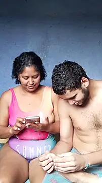 Snapshot of Isabel_and_Heckler chatting on 01-11-26, 02:13 Isabel and Heckler online show from 01-11-26, 02:13