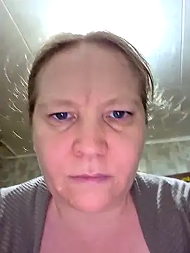 Didi Evvie online show from 01-06-26, 04:22