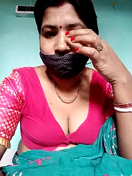 Snapshot of Monisha9876 chatting on 02-05-26, 09:27 Monisha9876 online show from 02-05-26, 09:27