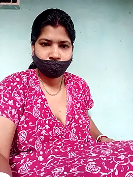 Snapshot of Monisha9876 chatting on 02-02-26, 01:59 Monisha9876 online show from 02-02-26, 01:59