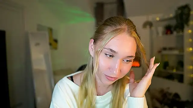 MilaBunny2000 online show from 01-08-26, 11:49