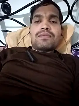 Snapshot of HotteboyShubh chatting on 02-12-26, 07:13 HotteboyShubh online show from 02-12-26, 07:13