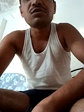 Snapshot of HotteboyShubh chatting on 02-21-26, 04:25 HotteboyShubh online show from 02-21-26, 04:25