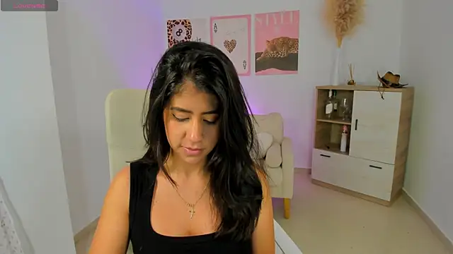 Sussan Monroe online show from 02-25-26, 01:11