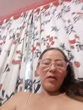 Snapshot of Salome_69 chatting on 06-05-26, 10:15 Salome 69 online show from 06-05-26, 10:15
