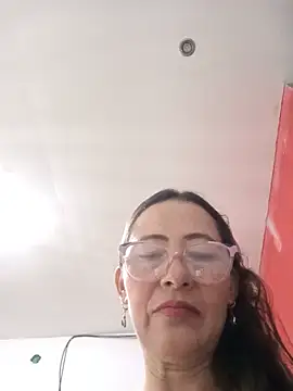 Snapshot of Salome_69 chatting on 06-12-26, 02:37 Salome 69 online show from 06-12-26, 02:37