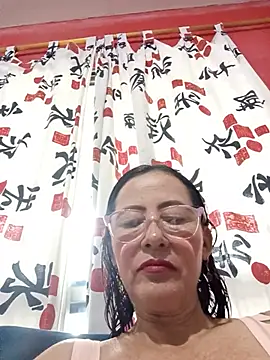 Snapshot of Salome_69 chatting on 07-09-26, 02:27 Salome 69 online show from 07-09-26, 02:27