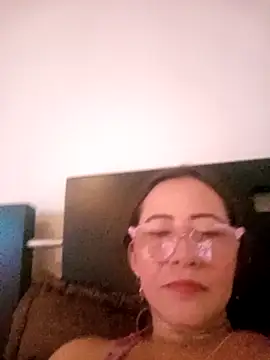 Snapshot of Salome_69 chatting on 05-10-26, 02:30 Salome 69 online show from 05-10-26, 02:30