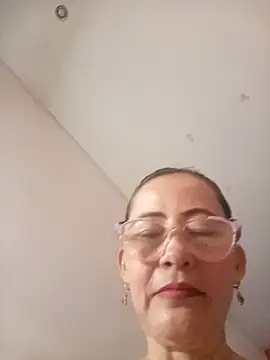 Snapshot of Salome_69 chatting on 04-30-26, 09:30 Salome 69 online show from 04-30-26, 09:30