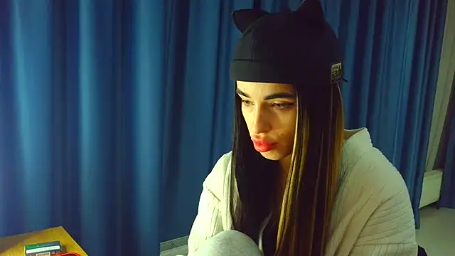 Vlada Elfie online show from 03-12-26, 05:50