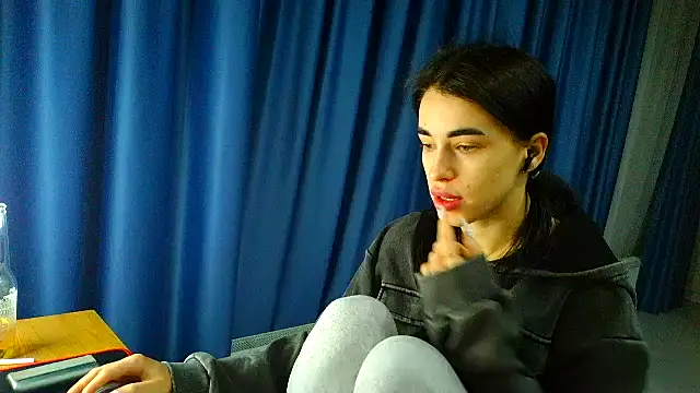 Vlada Elfie online show from 03-14-26, 05:41