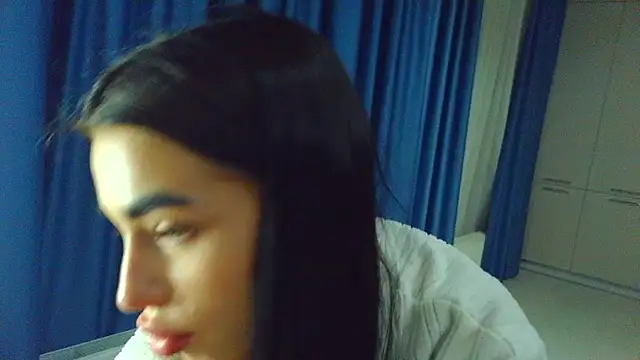 Vlada Elfie online show from 03-08-26, 05:38