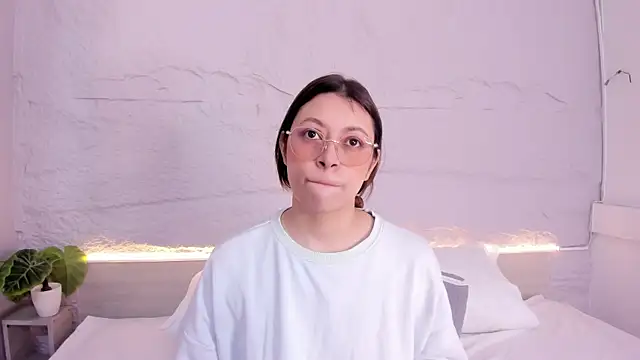 lanna 18  online show from 03-14-26, 11:38