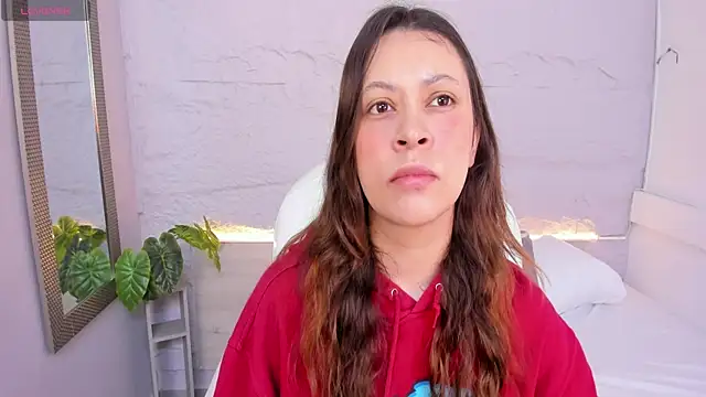 lanna 18  online show from 06-12-26, 11:52