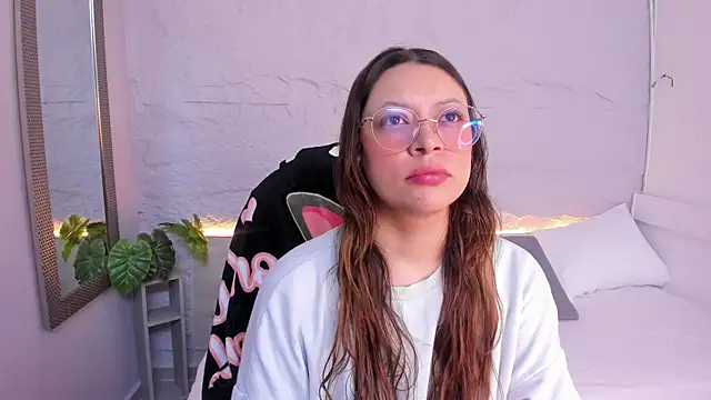 lanna 18  online show from 05-18-26, 11:37