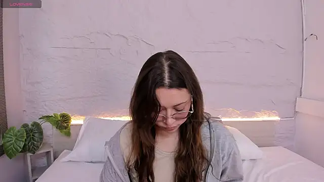 lanna 18  online show from 03-10-26, 11:47