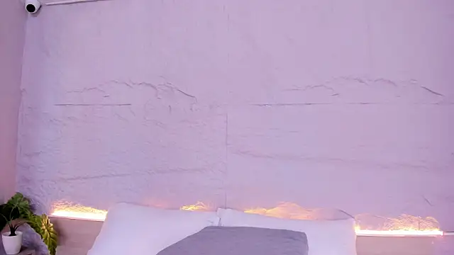 lanna 18  online show from 01-08-26, 12:00