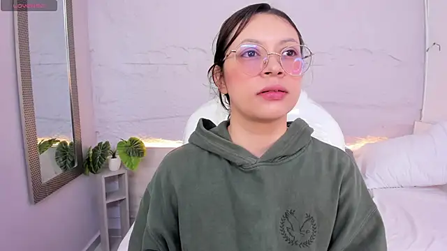 lanna 18  online show from 05-23-26, 11:31