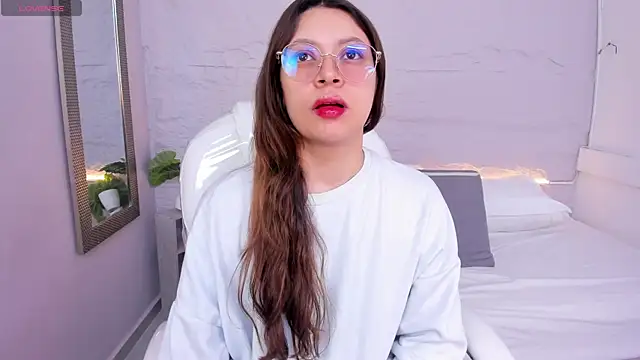 lanna 18  online show from 05-01-26, 11:15