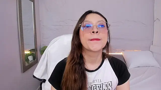 lanna 18  online show from 04-30-26, 11:28
