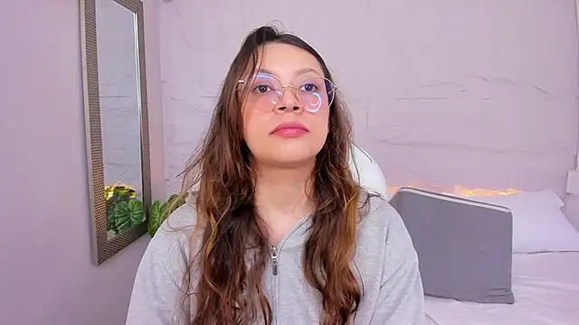 lanna 18  online show from 06-05-26, 12:00