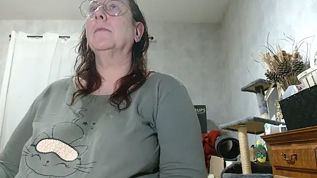 Snapshot of xmyriamx chatting on 01-10-26, 09:10 xmyriamx online show from 01-10-26, 09:10