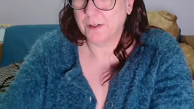 Snapshot of xmyriamx chatting on 01-11-26, 10:33 xmyriamx online show from 01-11-26, 10:33