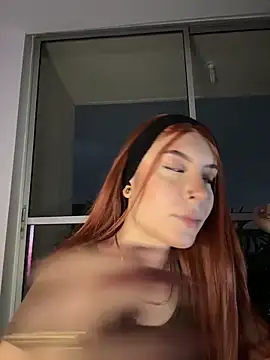 alesziarose  online show from 02-12-26, 11:26