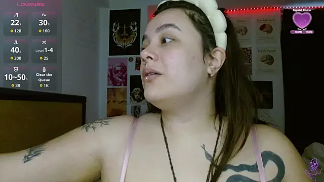Snapshot of Nova-Satela chatting on 06-02-26, 12:16 Nova-Satela online show from 06-02-26, 12:16