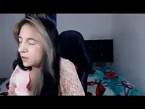 Snapshot of sofia_martinez69 chatting on 01-14-26, 03:32 sofia martinez69 online show from 01-14-26, 03:32