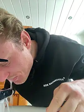 Fitlover1994 online show from 01-14-26, 08:40