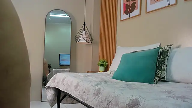 Snapshot of Dalila_Najjar_ chatting on 01-13-26, 02:21 Dalila Najjar online show from 01-13-26, 02:21