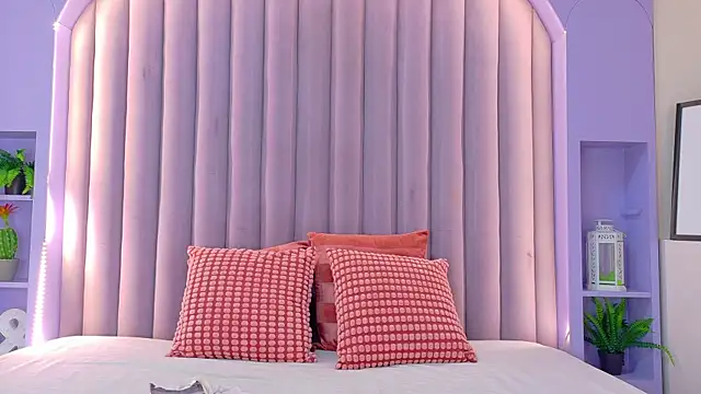 AmberStonne   online show from 04-06-26, 01:45