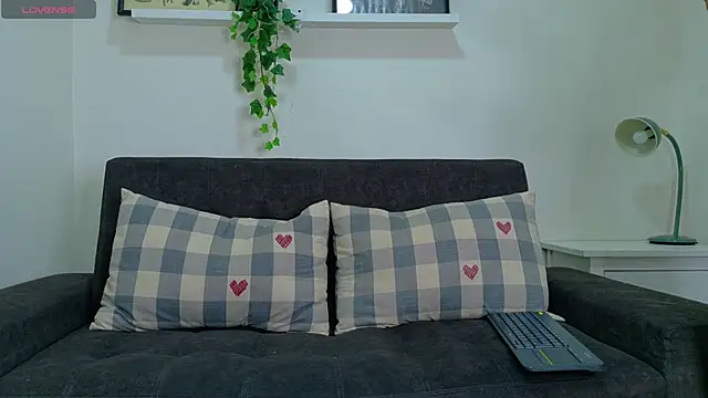 AmberStonne   online show from 04-02-26, 03:02